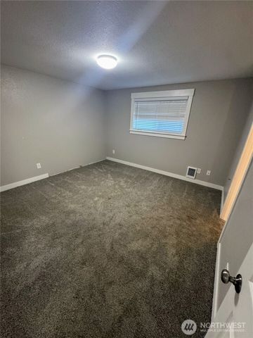 3316 N Villard Street, Tacoma, WA 98407