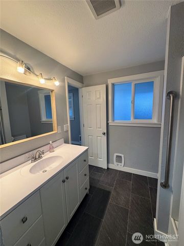 3316 N Villard Street, Tacoma, WA 98407