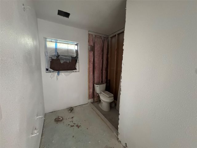 6111 Westover Street, Houston, TX 77033
