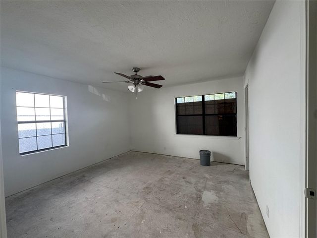 6111 Westover Street, Houston, TX 77033
