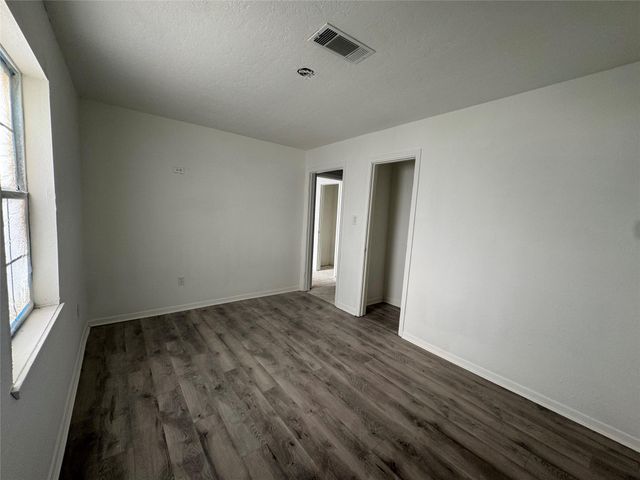 6111 Westover Street, Houston, TX 77033