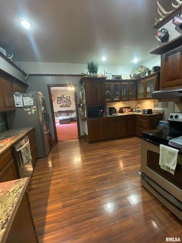 842 Flinn Road, Franklin, IL 62638