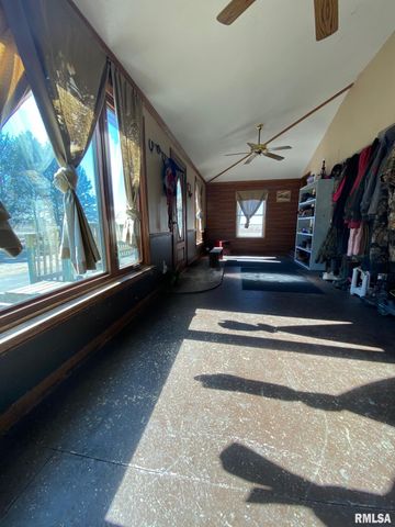 842 Flinn Road, Franklin, IL 62638