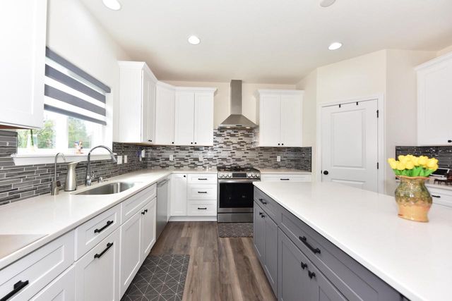 W228N7937 Timberland DRIVE, Sussex, WI 53089