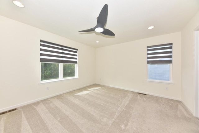W228N7937 Timberland DRIVE, Sussex, WI 53089