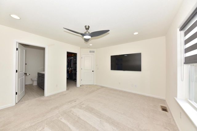 W228N7937 Timberland DRIVE, Sussex, WI 53089