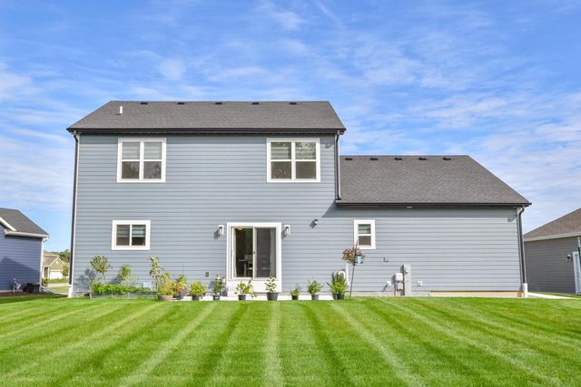 W228N7937 Timberland DRIVE, Sussex, WI 53089