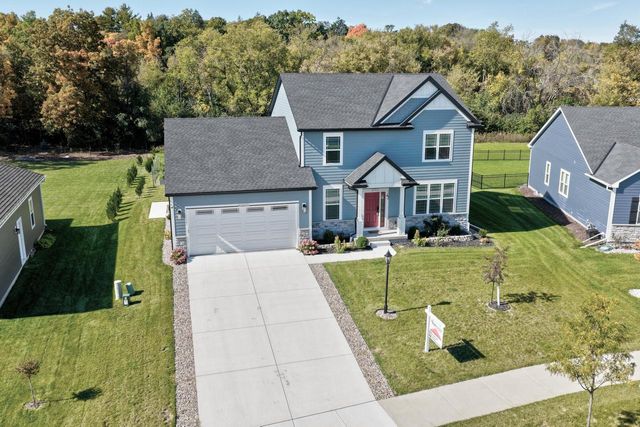 W228N7937 Timberland DRIVE, Sussex, WI 53089