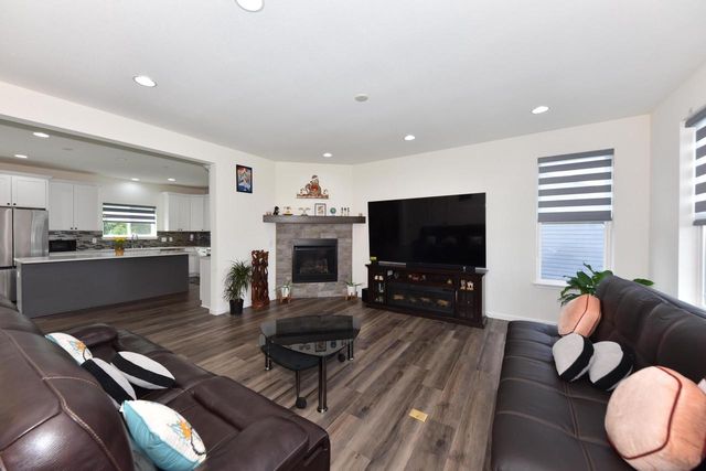 W228N7937 Timberland DRIVE, Sussex, WI 53089
