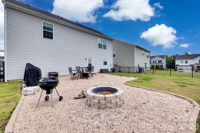 1208 Old Fort Drive, Edgemoor, SC 29712