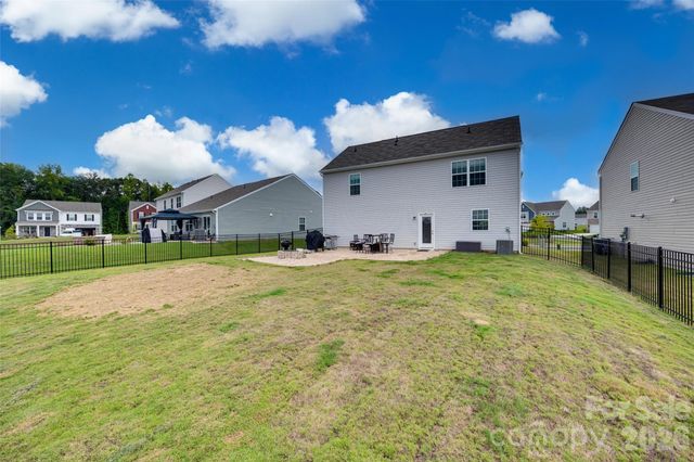 1208 Old Fort Drive, Edgemoor, SC 29712