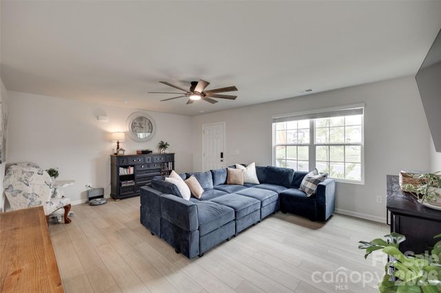 1208 Old Fort Drive, Edgemoor, SC 29712