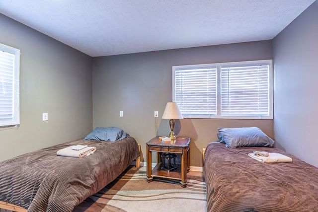 8496 Madisonville Rd, Crofton, KY 42217