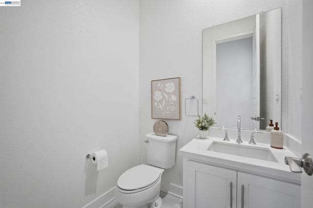 38250 Luma Ter, Newark, CA 94560