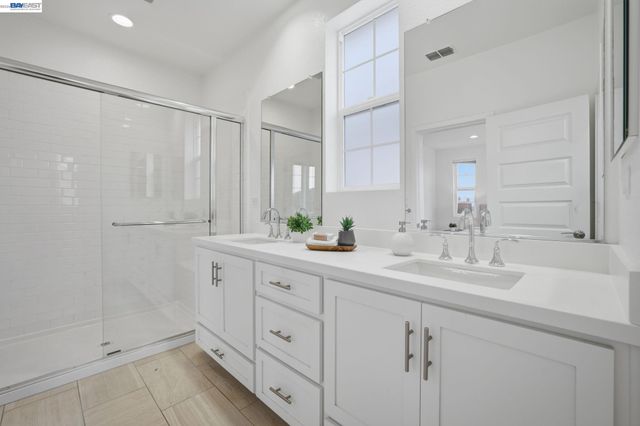 38250 Luma Ter, Newark, CA 94560