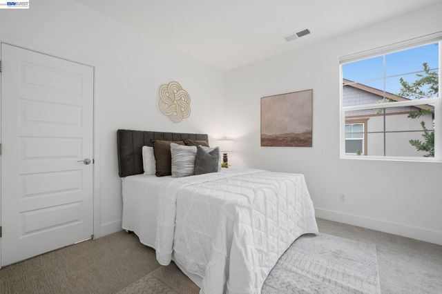38250 Luma Ter, Newark, CA 94560
