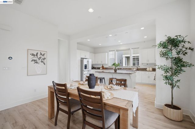 38250 Luma Ter, Newark, CA 94560