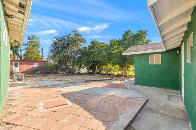 1873 Soffel Avenue, Mentone, CA 92359