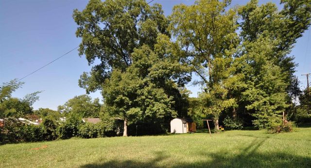 4300 Saunders, Nashville, TN 37216