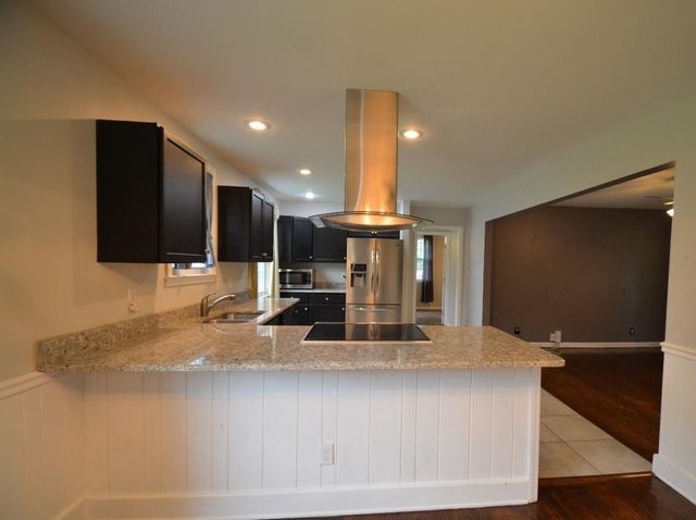 4300 Saunders, Nashville, TN 37216