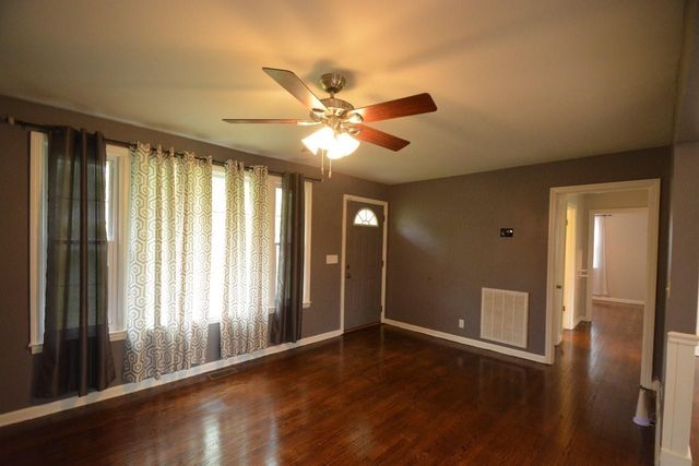 4300 Saunders, Nashville, TN 37216