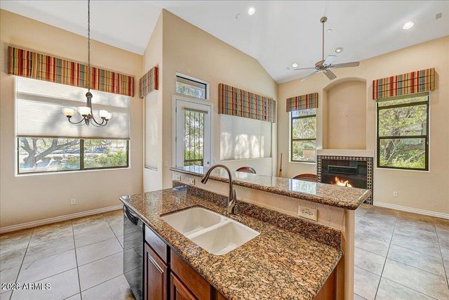 16820 E LA MONTANA Drive 110, Fountain Hills, AZ 85268