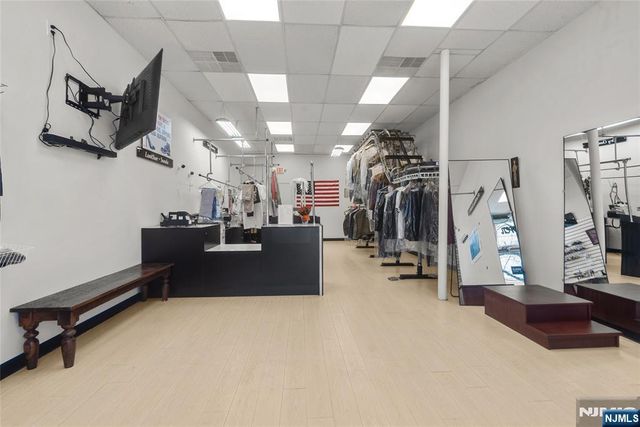 1150 Teaneck Road, Teaneck, NJ 07666