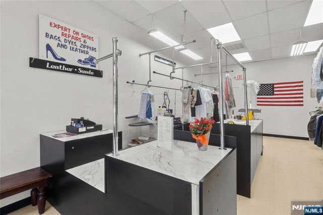 1150 Teaneck Road, Teaneck, NJ 07666