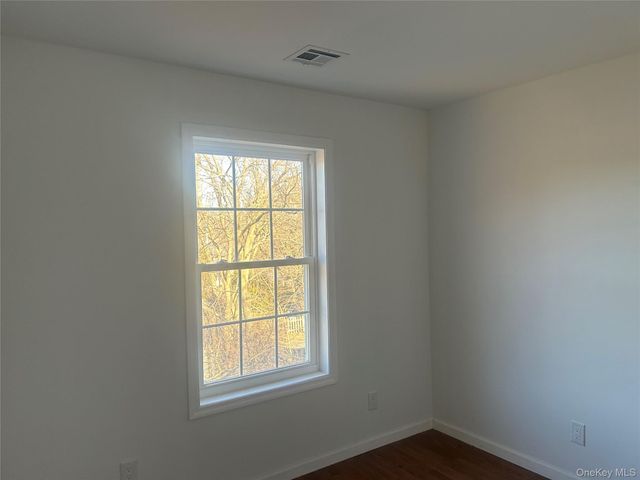 15 Waldron Avenue, Nyack, NY 10960