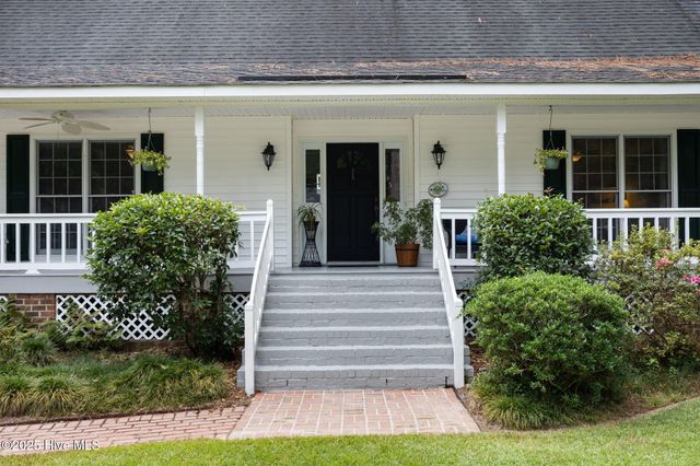 318 Dupont Circle, Greenville, NC 27858