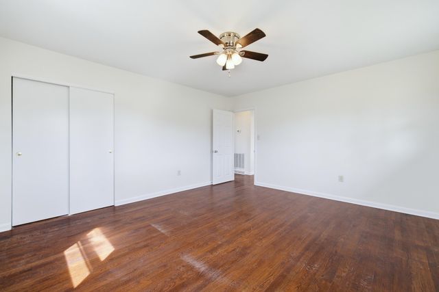 856 LEAKSVILLE RD, Luray, VA 22835