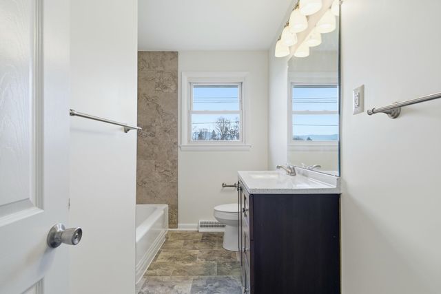 856 LEAKSVILLE RD, Luray, VA 22835