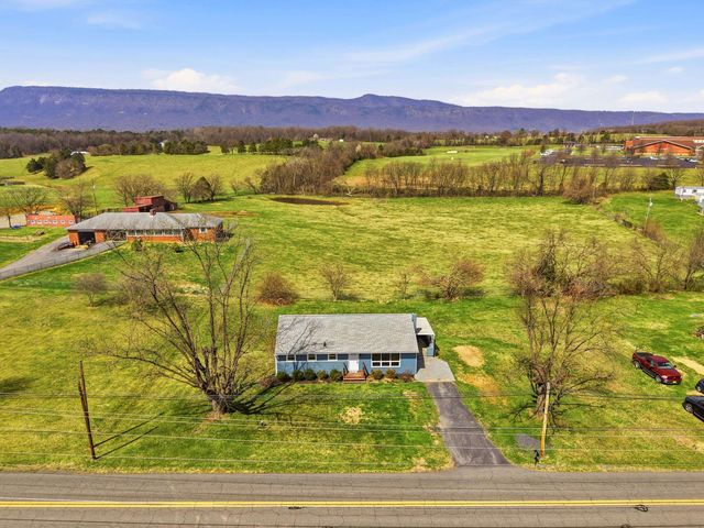 856 LEAKSVILLE RD, Luray, VA 22835