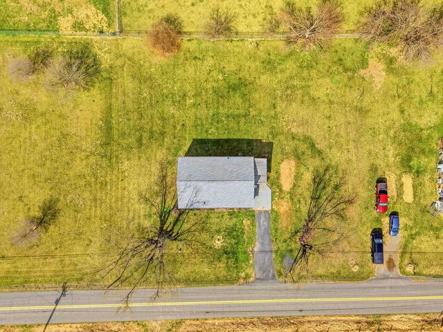 856 LEAKSVILLE RD, Luray, VA 22835