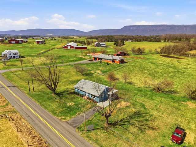 856 LEAKSVILLE RD, Luray, VA 22835