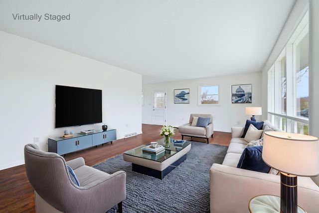 856 LEAKSVILLE RD, Luray, VA 22835