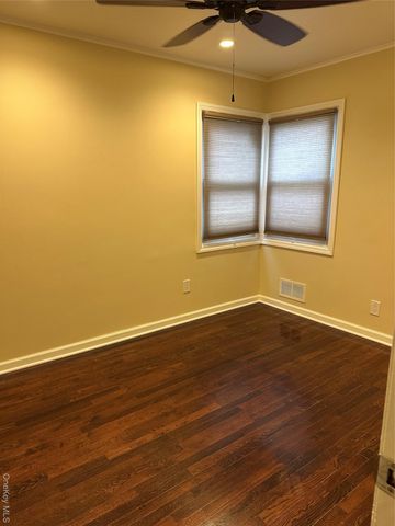 258 N Suffolk Avenue, Massapequa, NY 11758