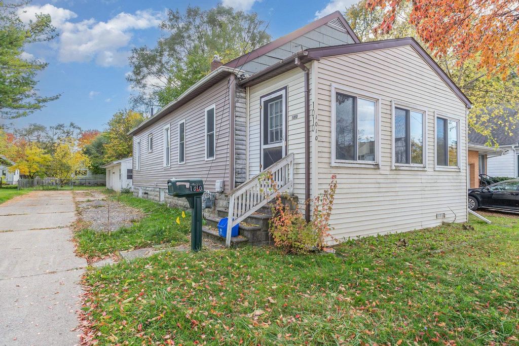 1010 13th Street, Bay City, MI 48708