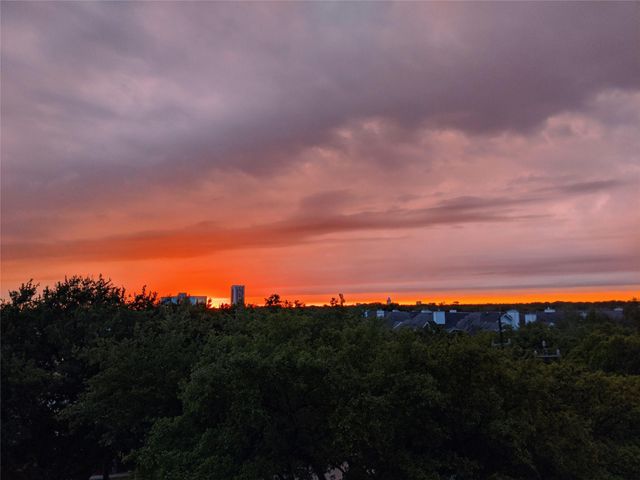 1111 Bering Drive 503, Houston, TX 77057