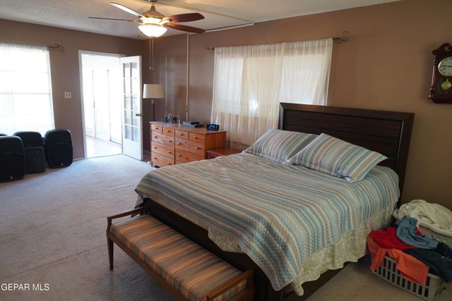 3112 Edgerock Drive, El Paso, TX 79935