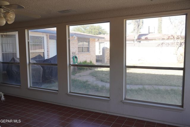 3112 Edgerock Drive, El Paso, TX 79935