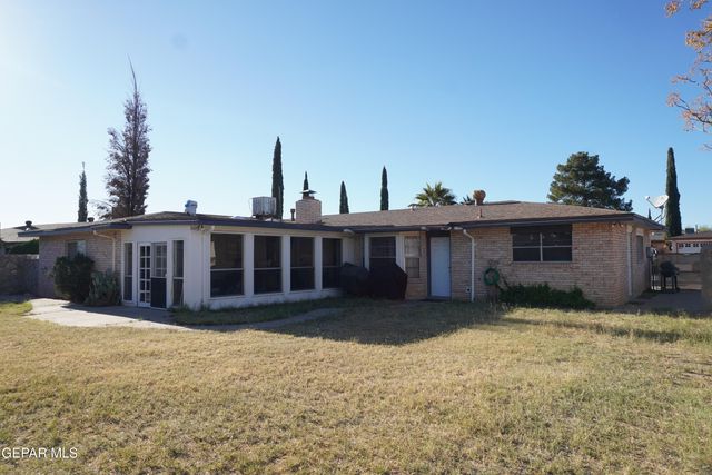 3112 Edgerock Drive, El Paso, TX 79935