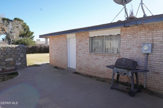 3112 Edgerock Drive, El Paso, TX 79935