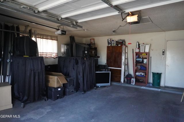 3112 Edgerock Drive, El Paso, TX 79935