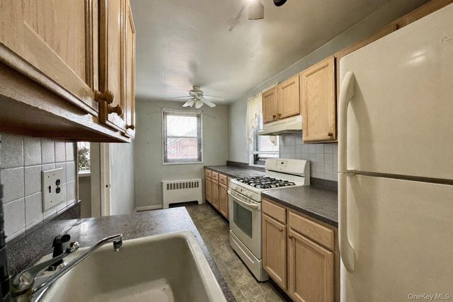 17-73 166 Street Fl-2, Whitestone, NY 11357