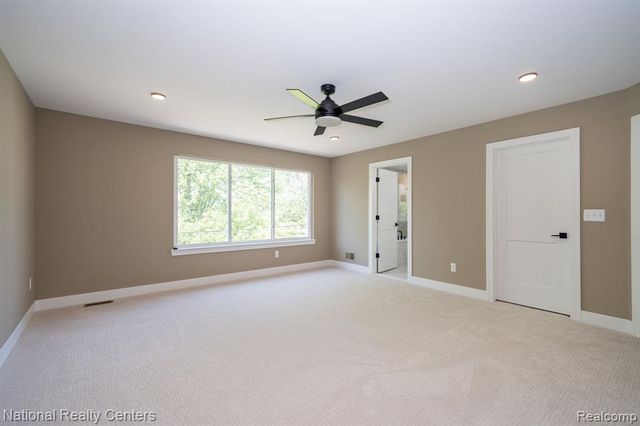 2828 S Livernois Road, Rochester Hills, MI 48307