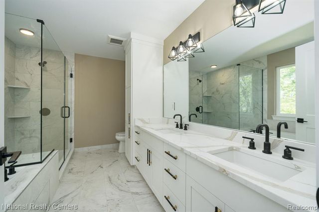 2828 S Livernois Road, Rochester Hills, MI 48307