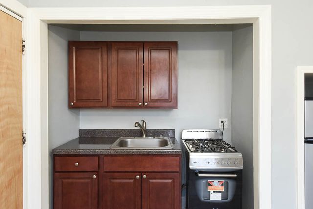 4735 N Beacon Street 308, Chicago, IL 60640