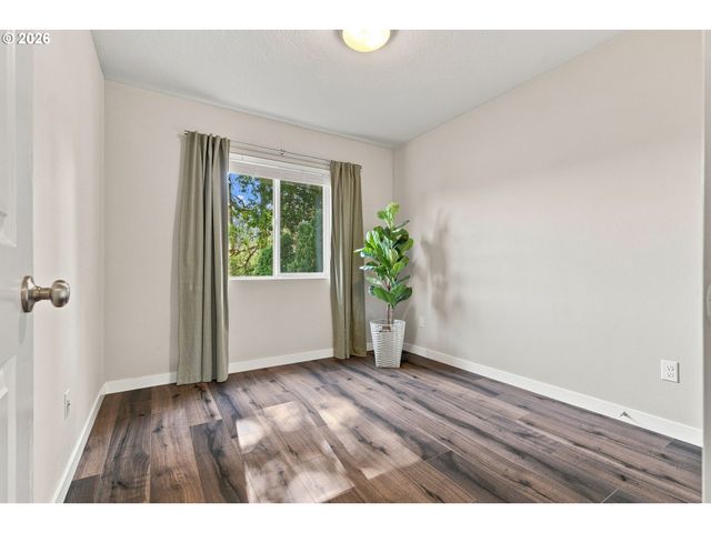 2010 Sw LATITUDE Way, Beaverton, OR 97005