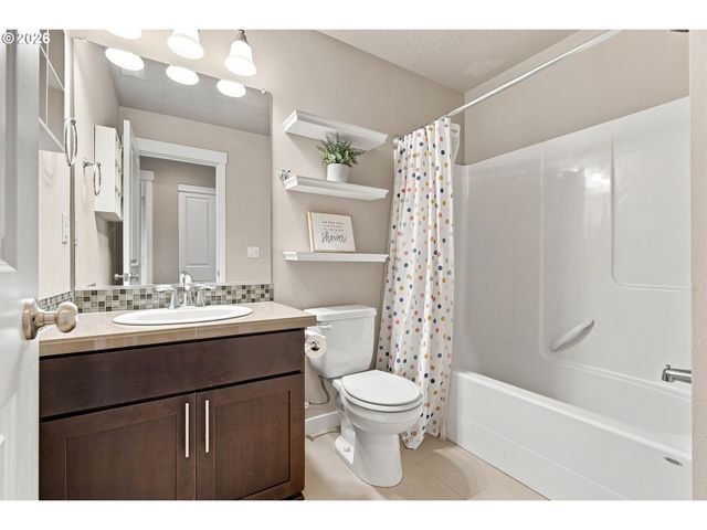 2010 Sw LATITUDE Way, Beaverton, OR 97005